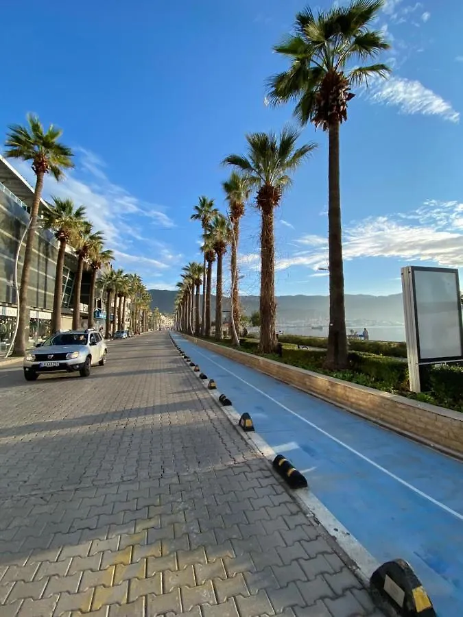 Ezgi'S Apartment With Private Garden In Marmaris Turkey