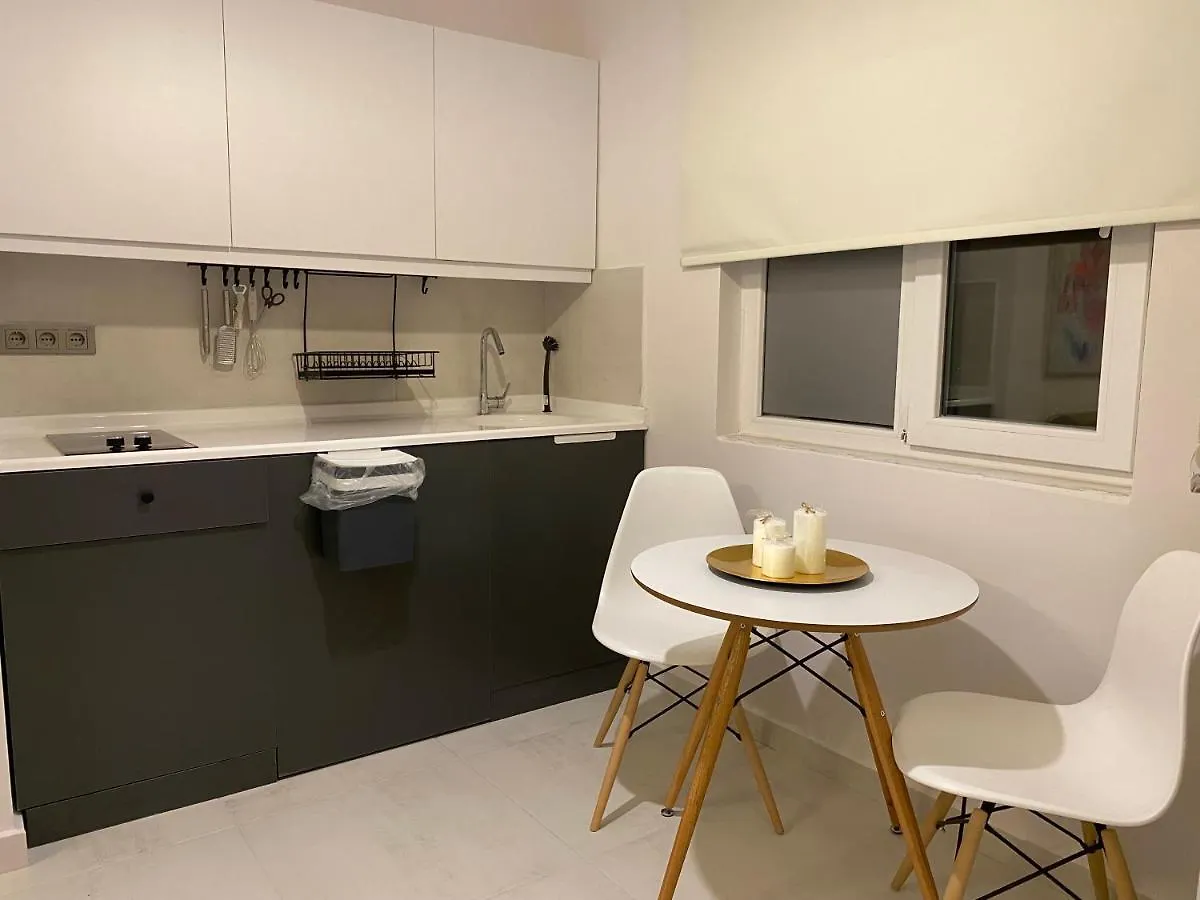 Ezgi'S Apartment With Private Garden In Marmaris
