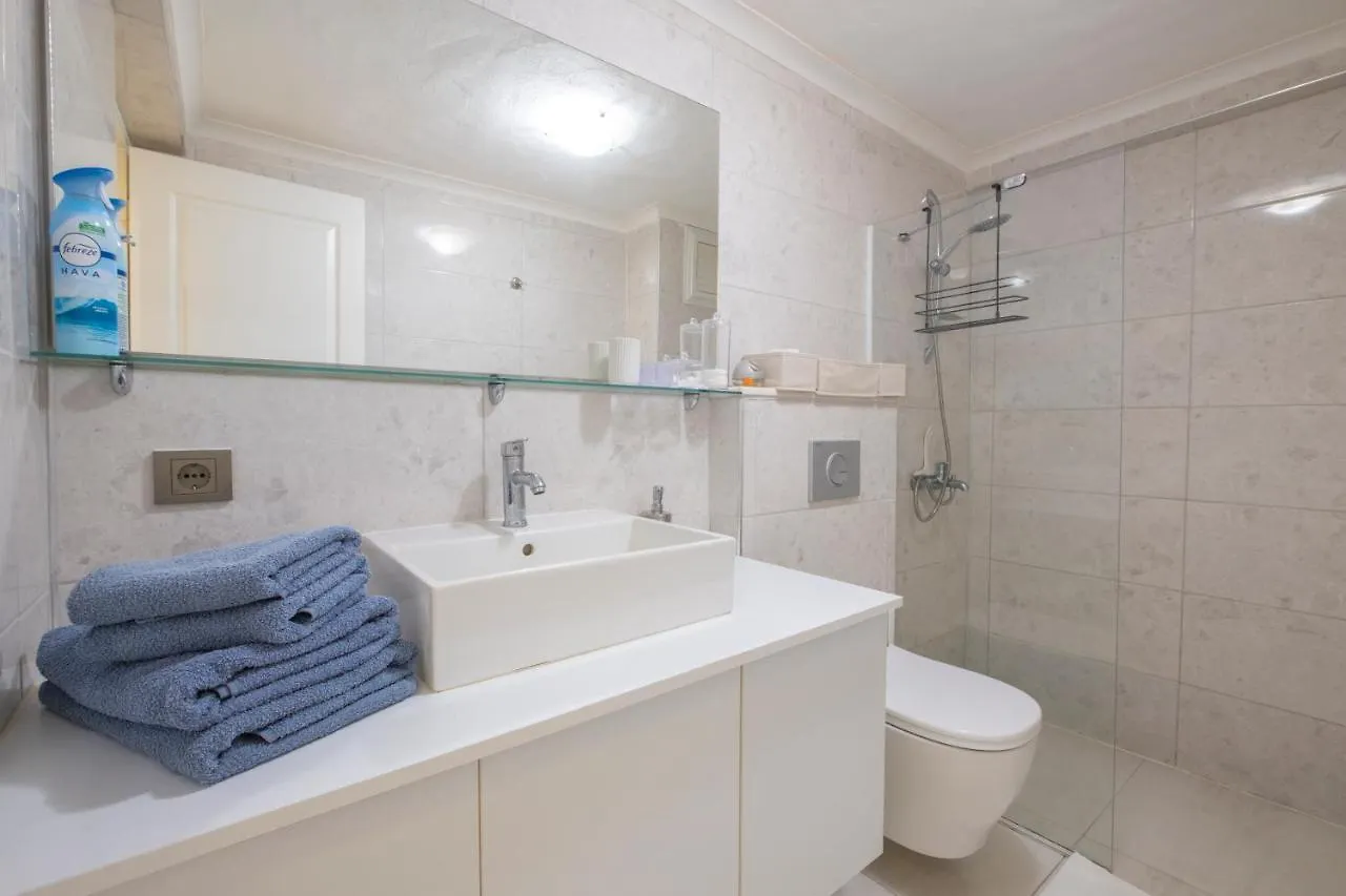 Ezgi'S Apartment With Private Garden In Marmaris