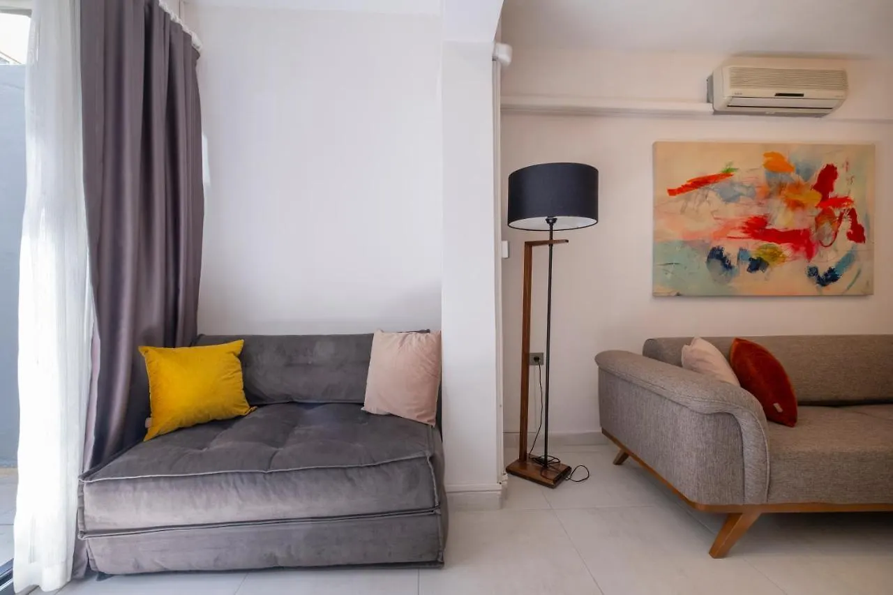 Ezgi'S Apartment With Private Garden In Marmaris